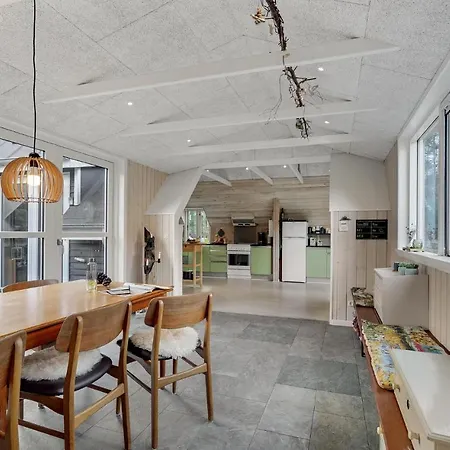 Ferienhaus 2 Bedroom Amazing In *