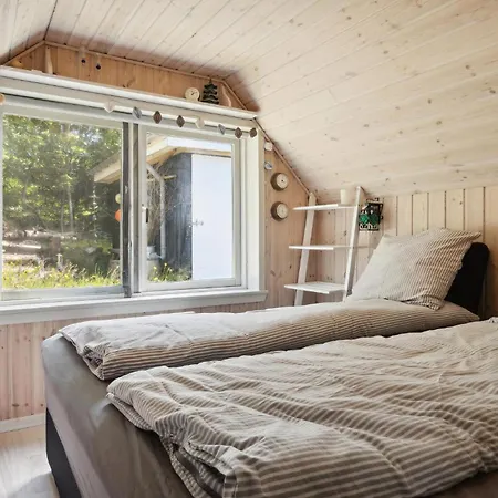 2 Bedroom Amazing In Ferienhaus *